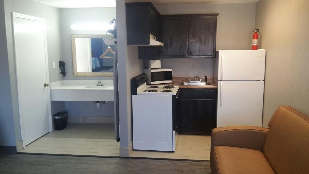 Paris Inn And Suites Esterno foto