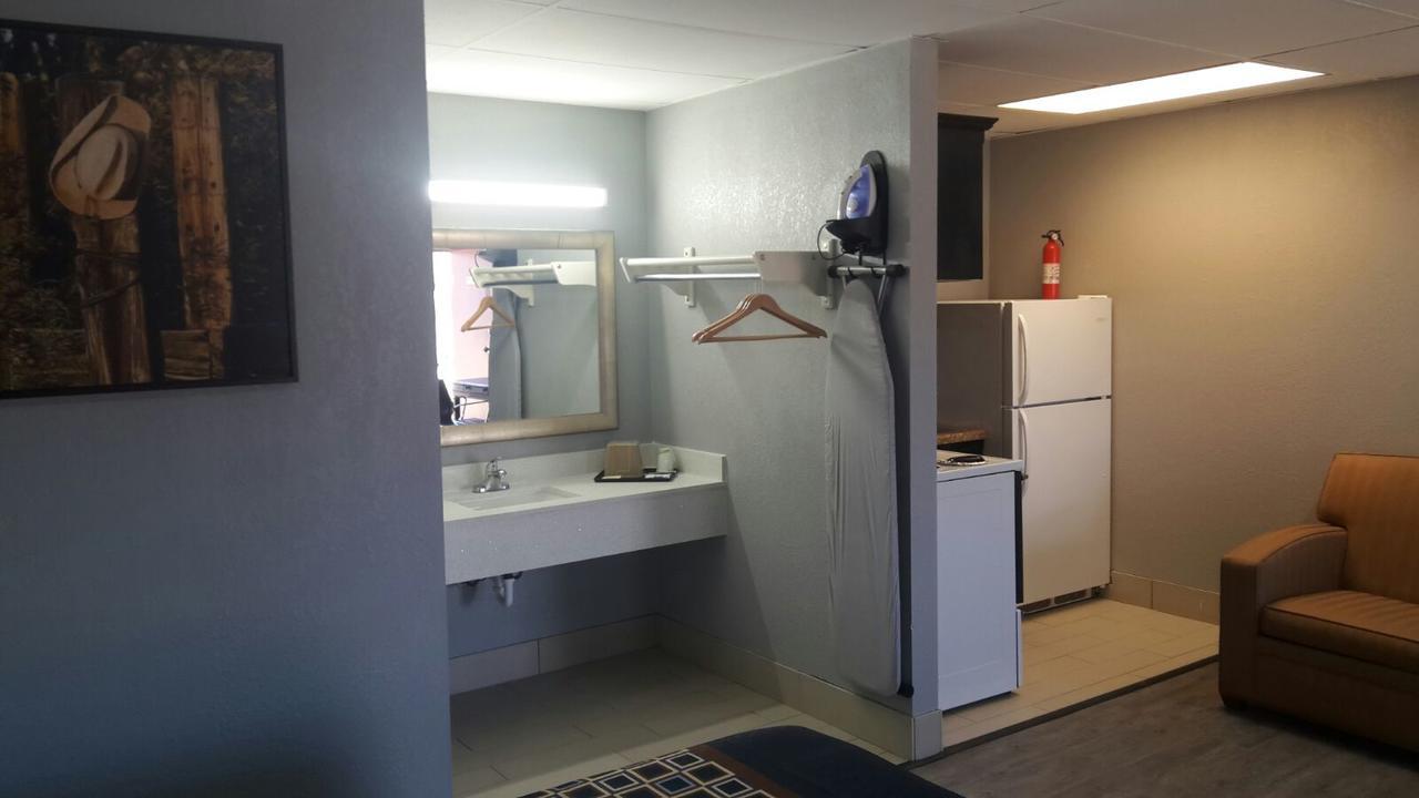 Paris Inn And Suites Esterno foto