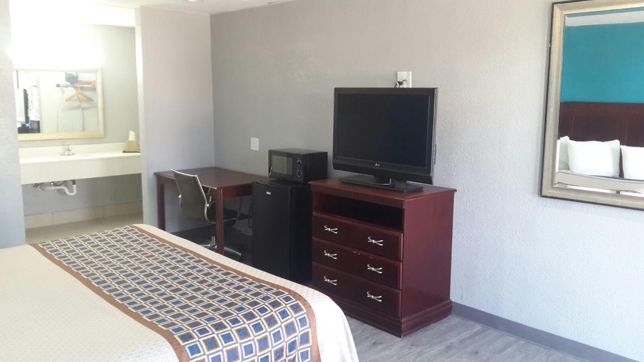 Paris Inn And Suites Esterno foto