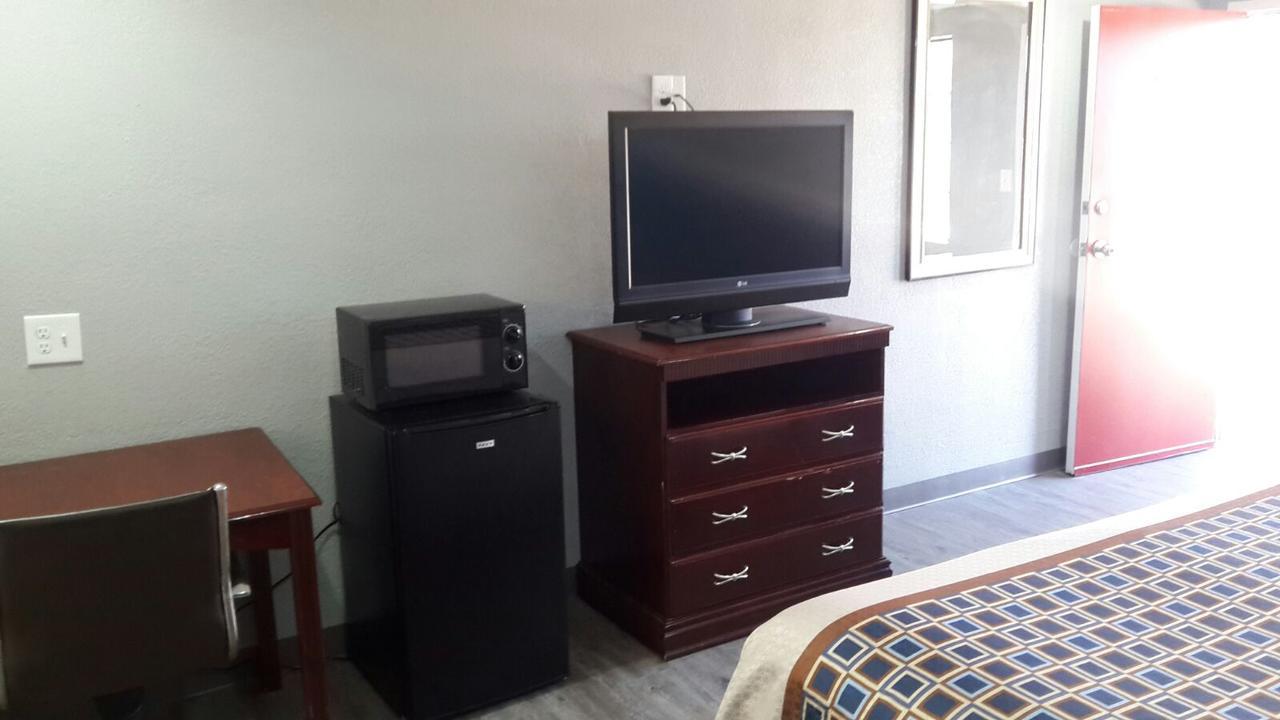 Paris Inn And Suites Esterno foto